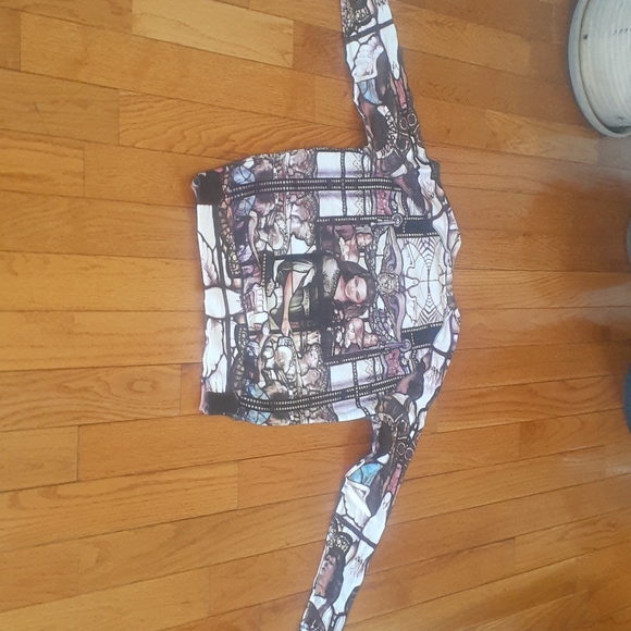 Closet clearance - Picture 3 of 6